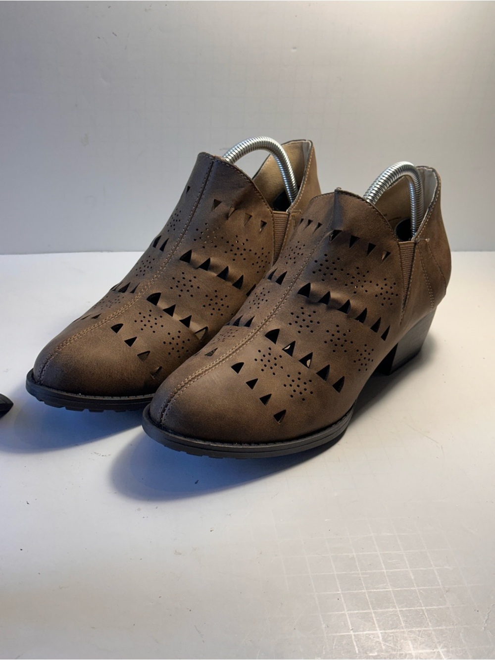 JBU by Jambu Brown Cutout Ankle Booties Size 9 Fall Boho